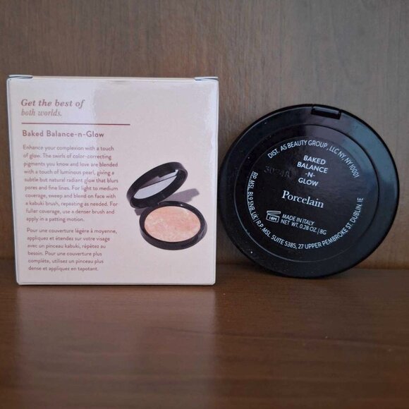 Laura Geller Illuminating Foundation, Baked Balance n Glow in Porcelain - Picture 6 of 6